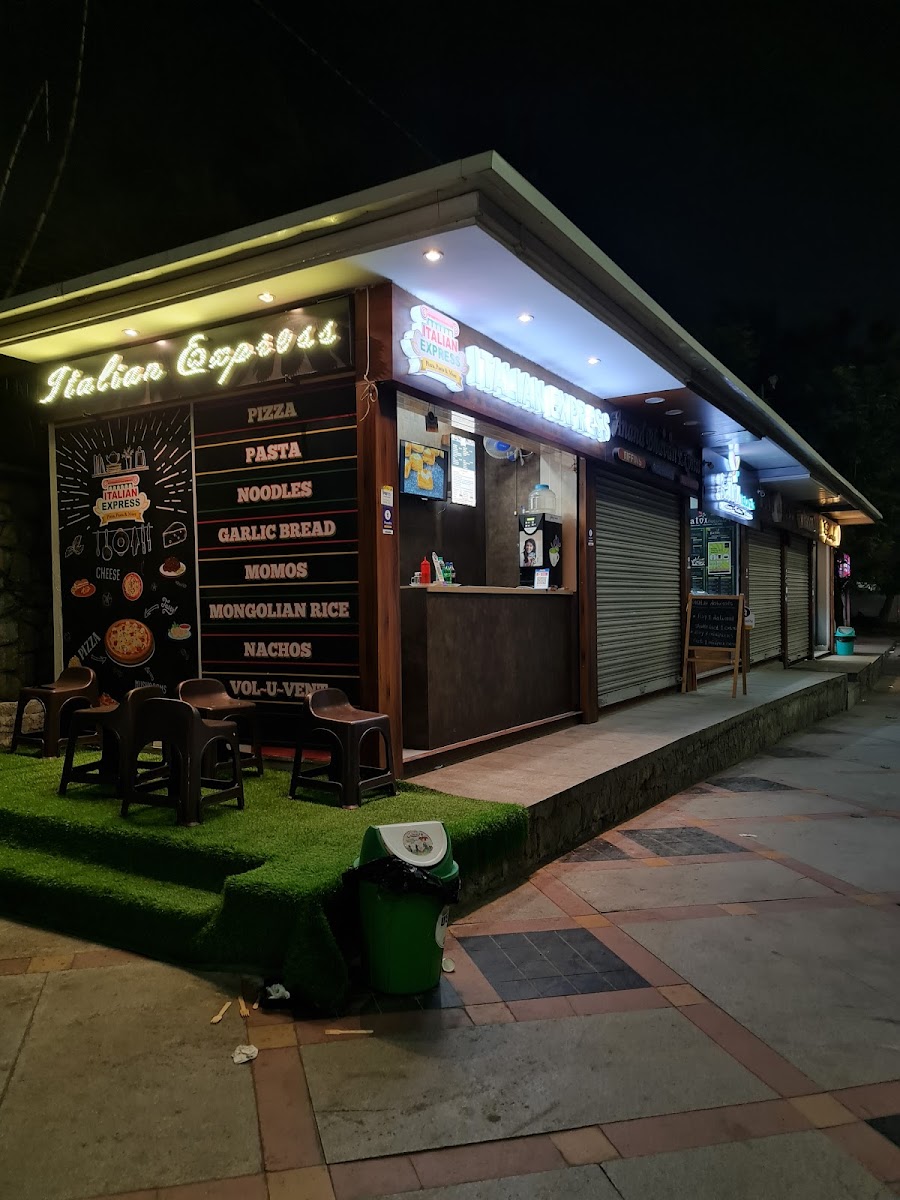 Citrus Cafe By Lemon Tree