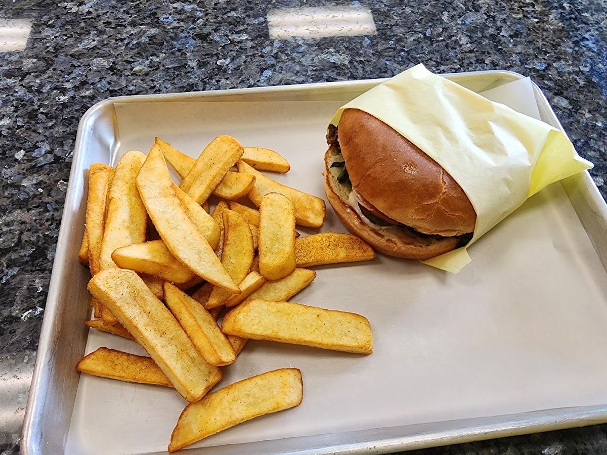 City Eatz Food & Grill-8