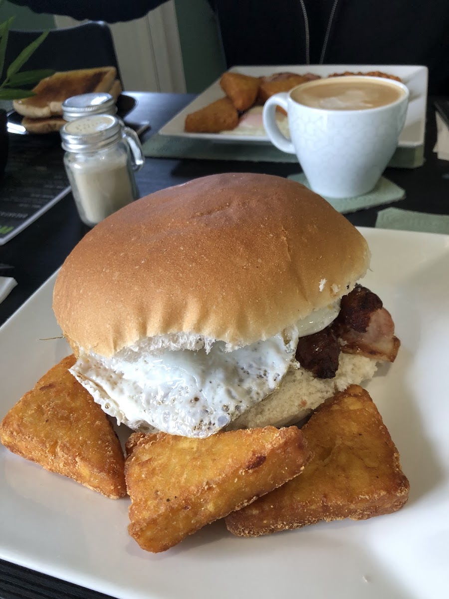 Claire’S Café-2