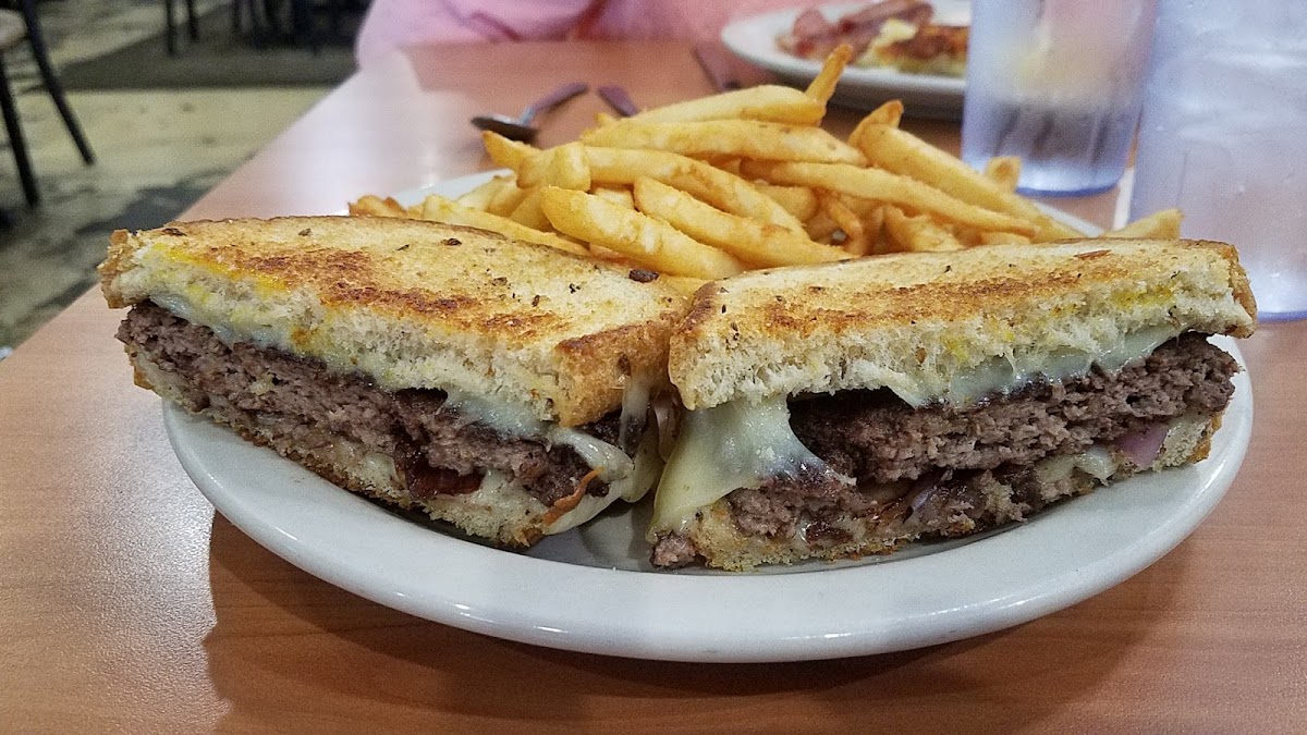 Clarkie's Diner-10
