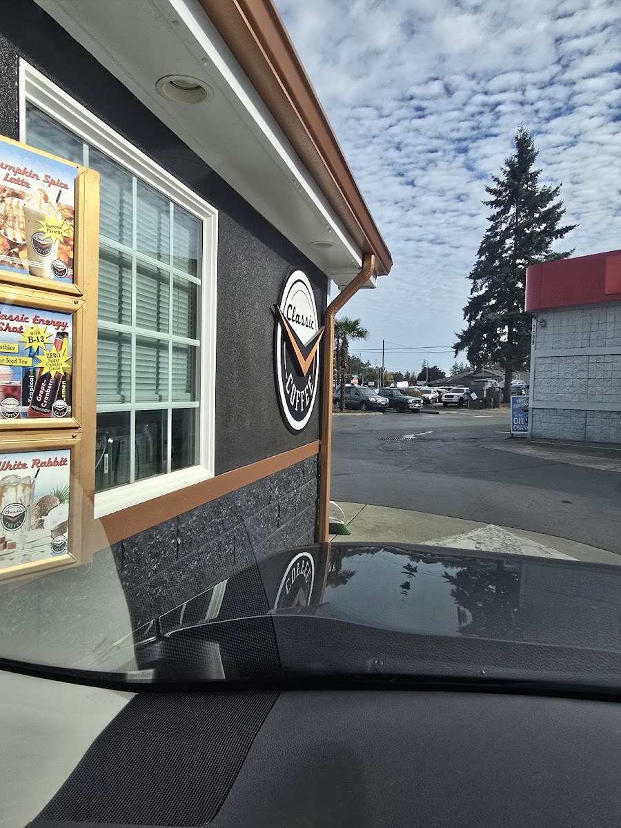 Classic Coffee Drive-Thru & Café-4