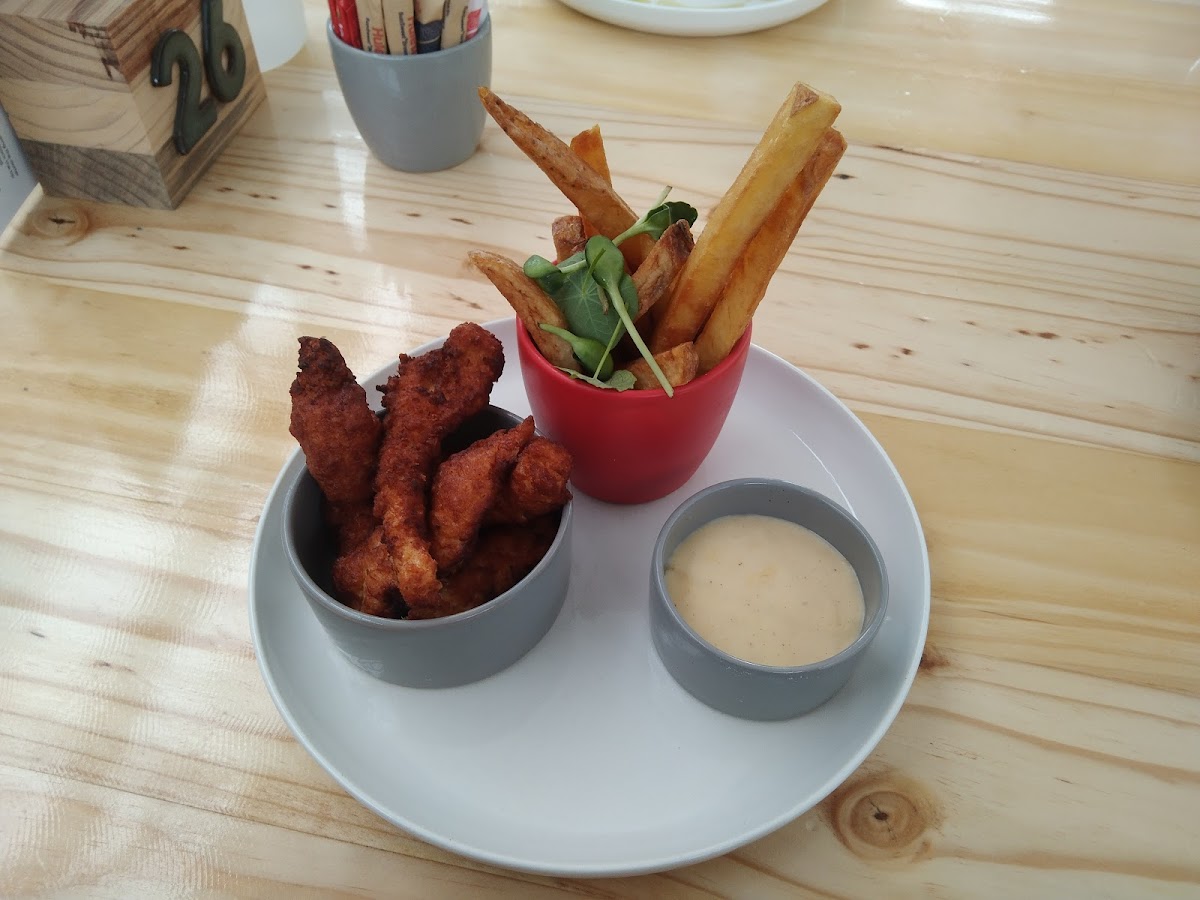 Clay Cafe George | Family Restaurant And Ceramic Painting-10