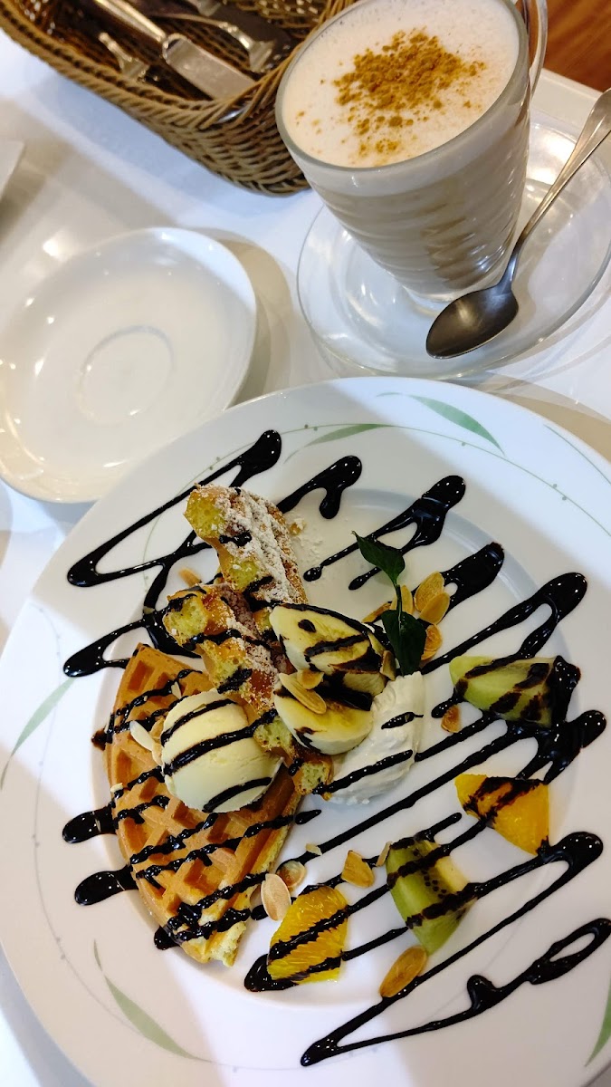 Clochette Cafe-7