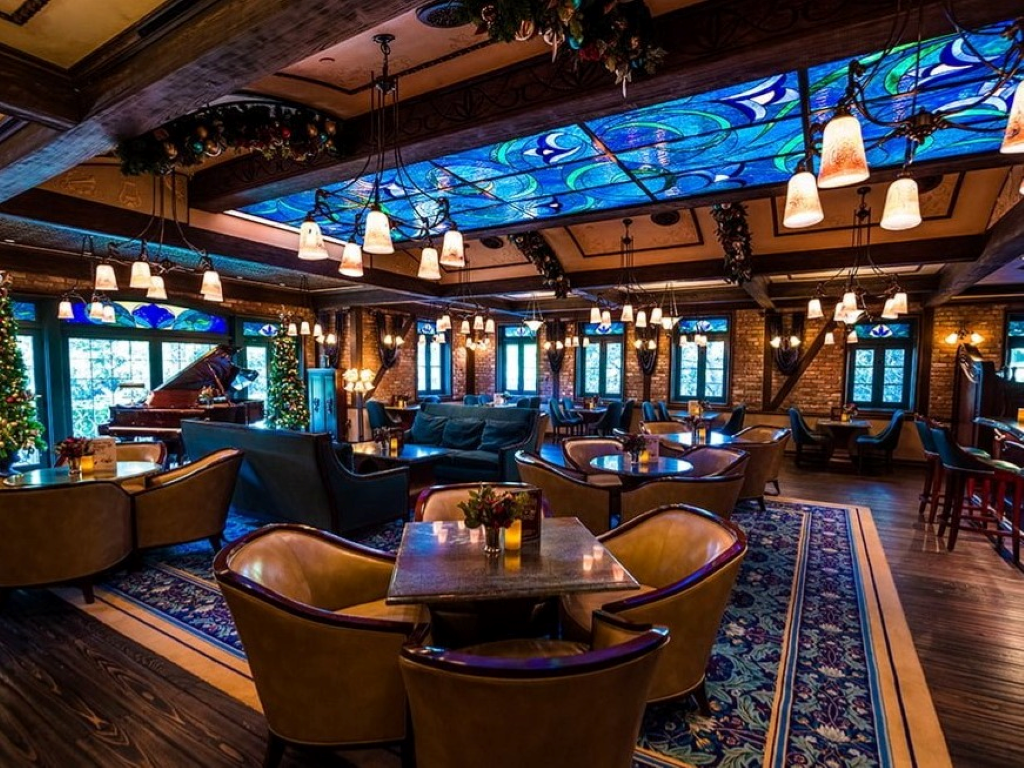 Club 33