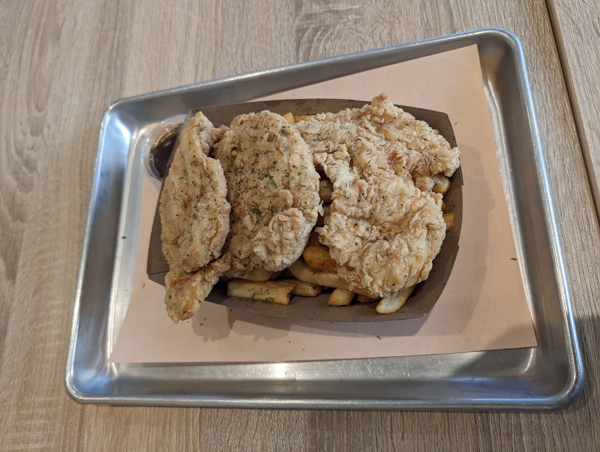 Cluck Clucks Chicken And Waffles - Ajax-7