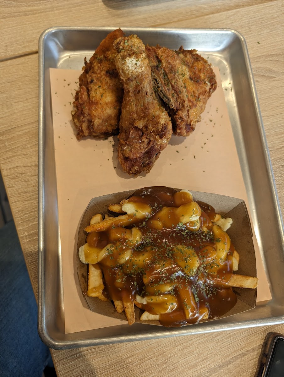 Cluck Clucks Chicken And Waffles - Ajax-8