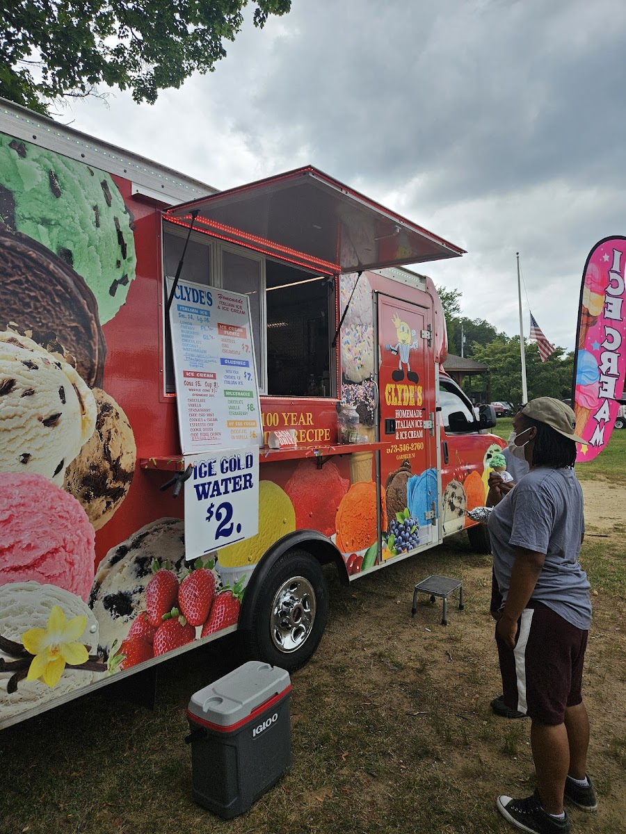 Menu Clyde's Homemade Italian Ice & Ice Cream-6