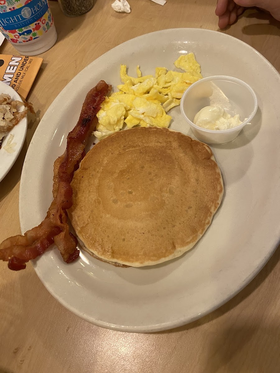 Coco's Bakery Restaurant-7