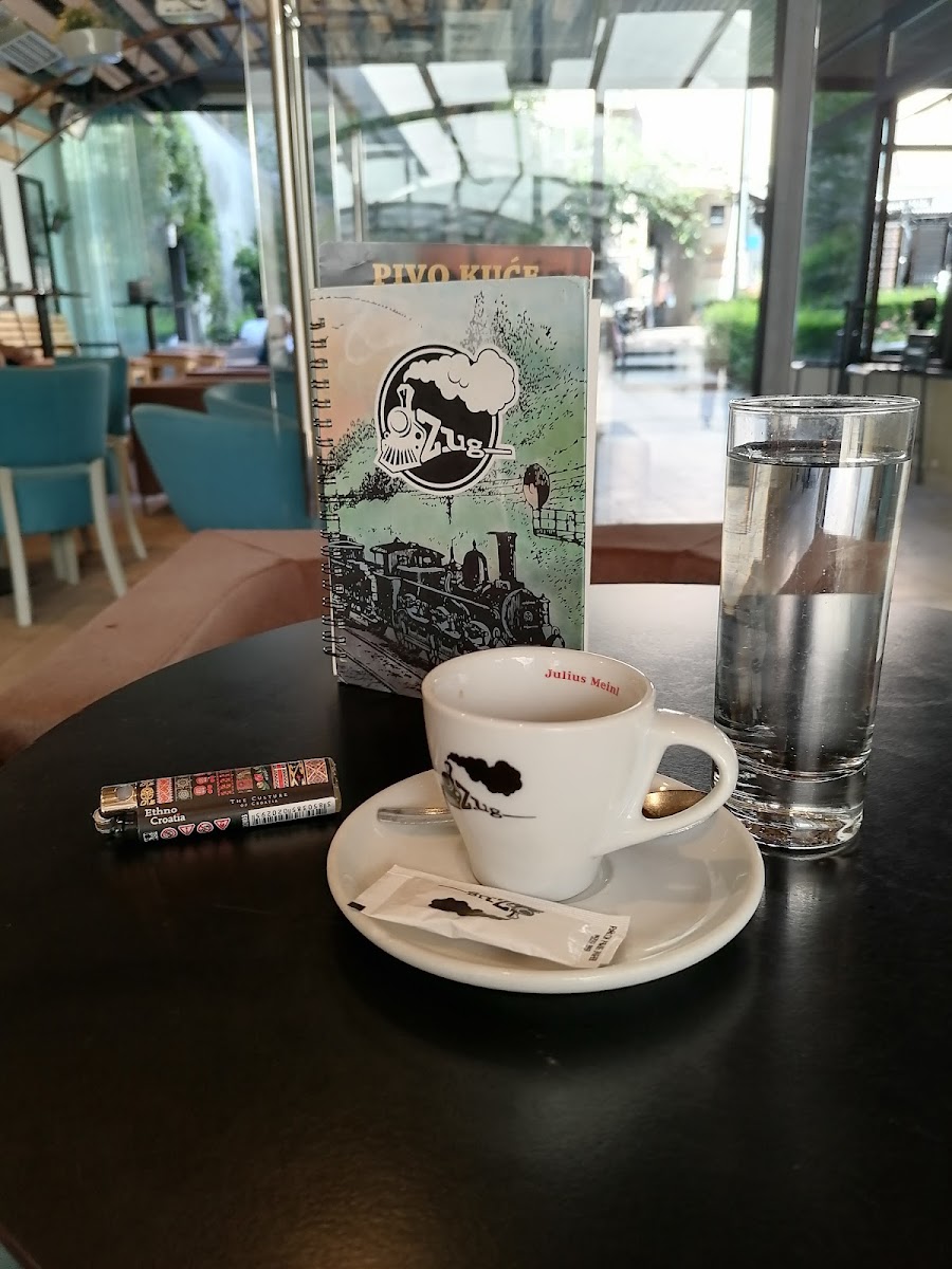 Coffee & Bar Zug-8