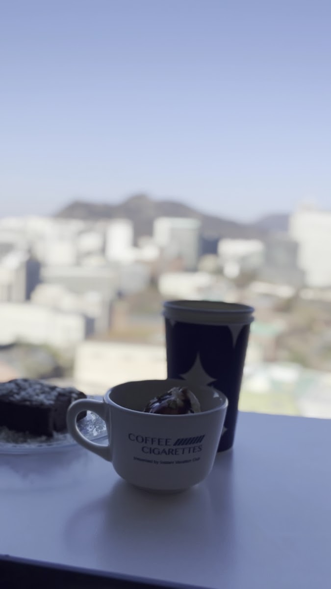 Coffee & Cigarettes-2