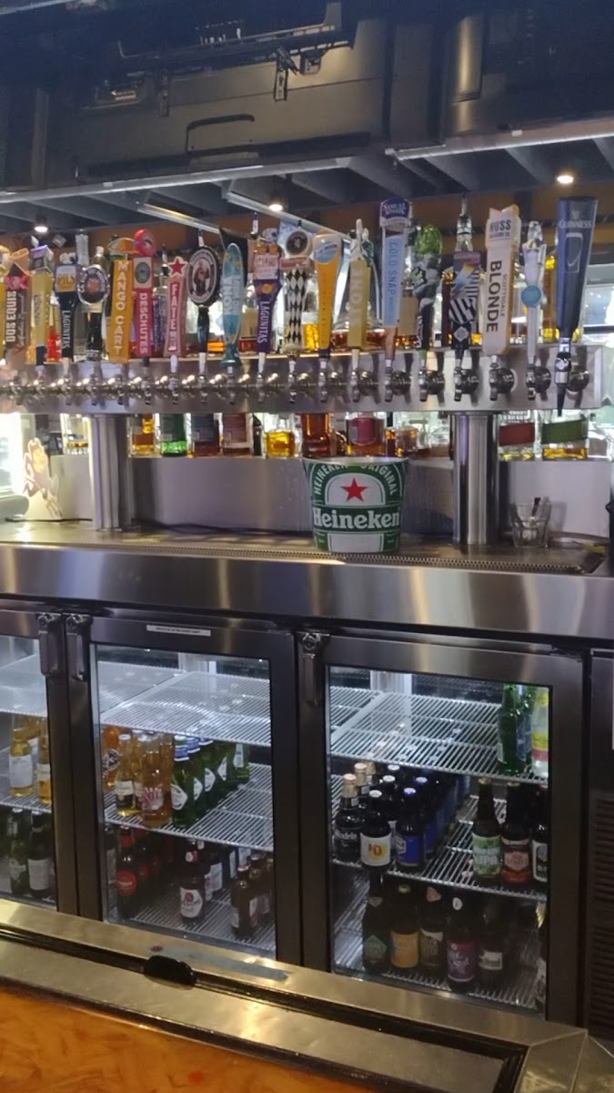 Cold Beers & Cheeseburgers-2