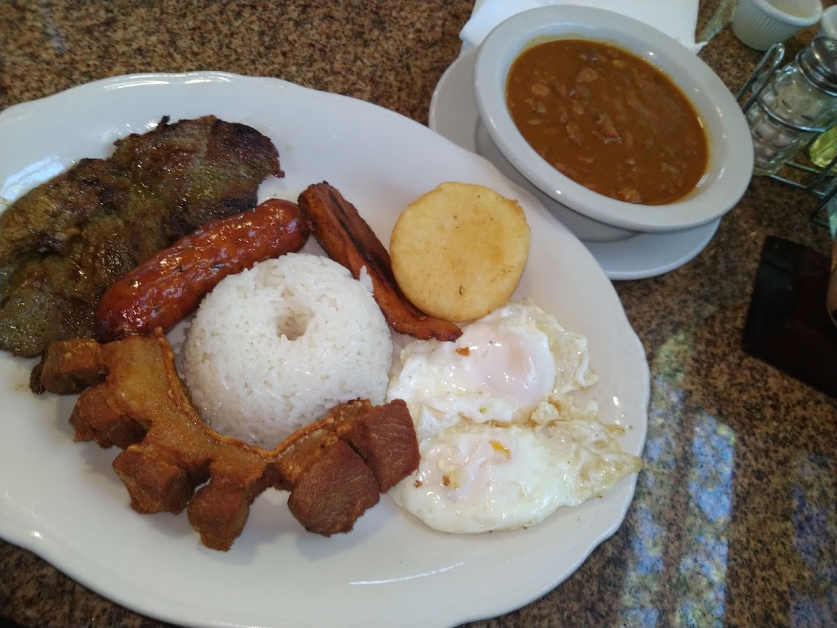 Colombian Resturant Brisas Del Valle #2-5