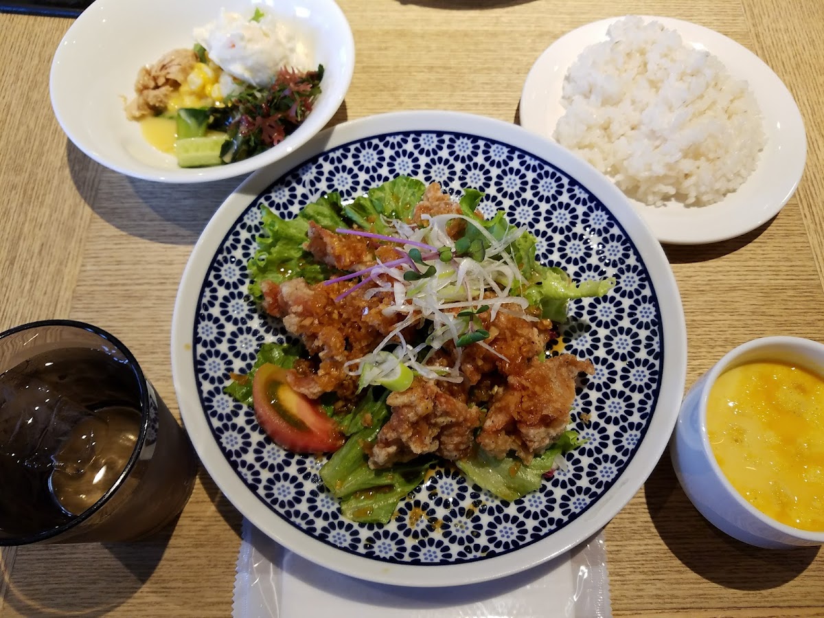 Common Cafe Shinjuku Higashiguchi-5