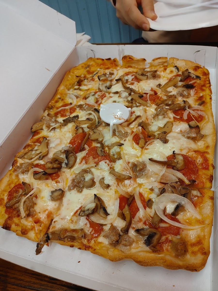 Continental Pizza-5