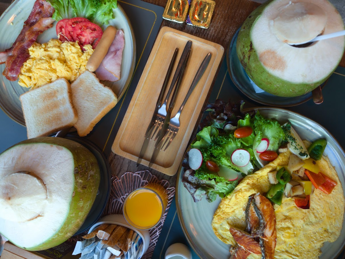 Copper Spoon Breakfast Thai-European Cuisines-4