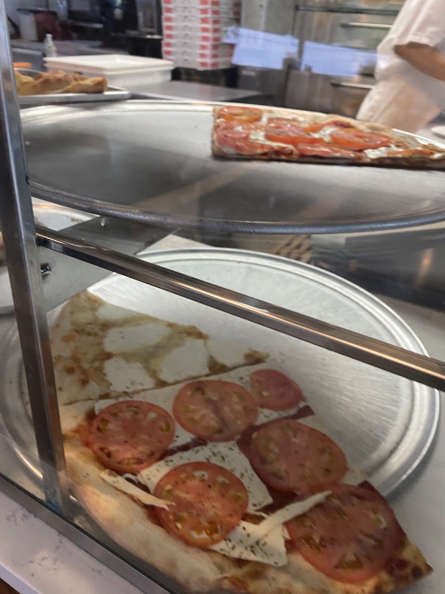 Cosimo & Johnny's Pizzeria-9