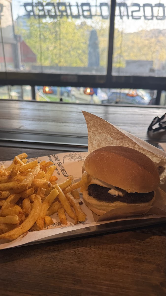 Cosmo Burger-8
