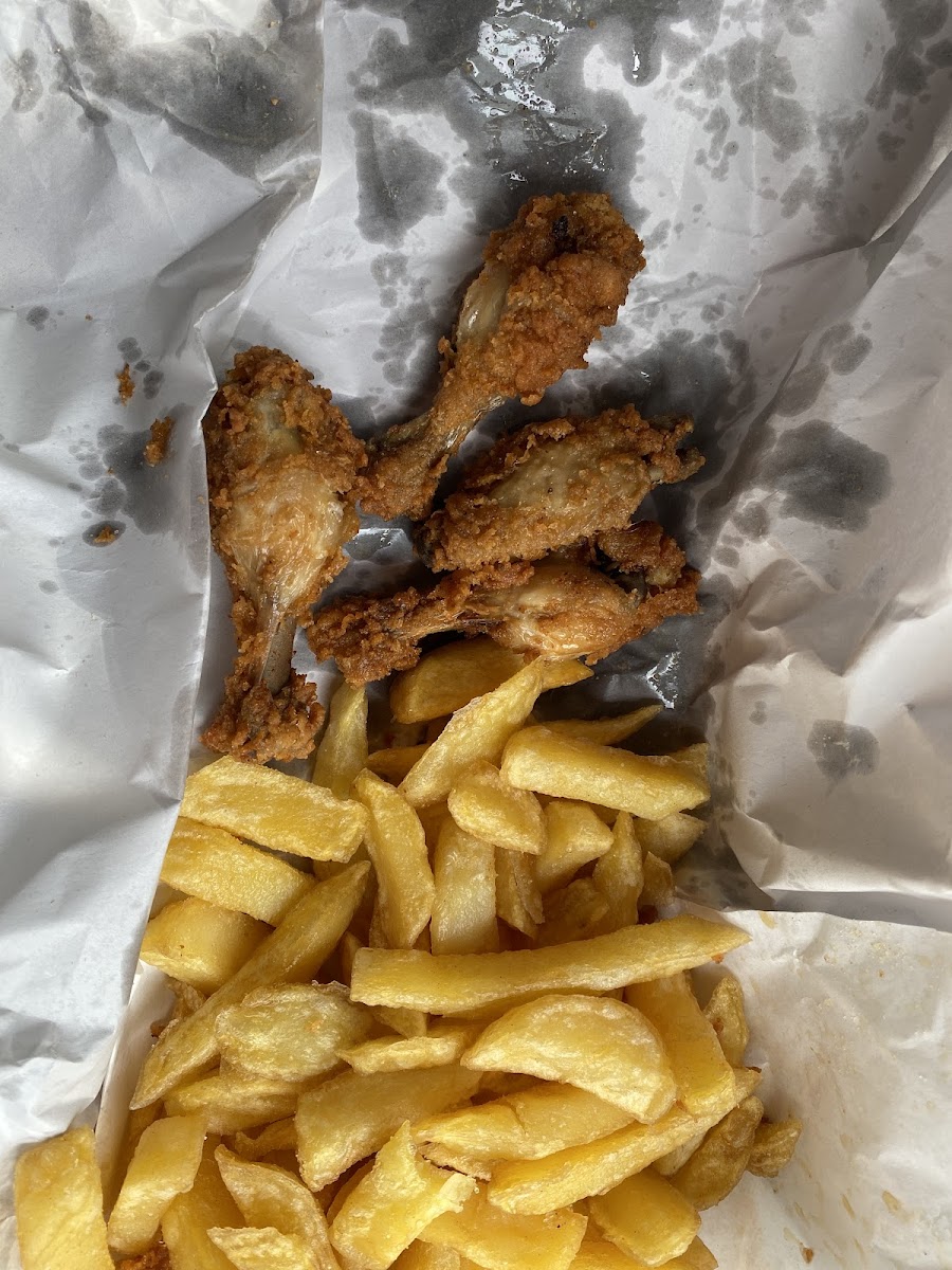 Coulsdon Fish & Chicken-9
