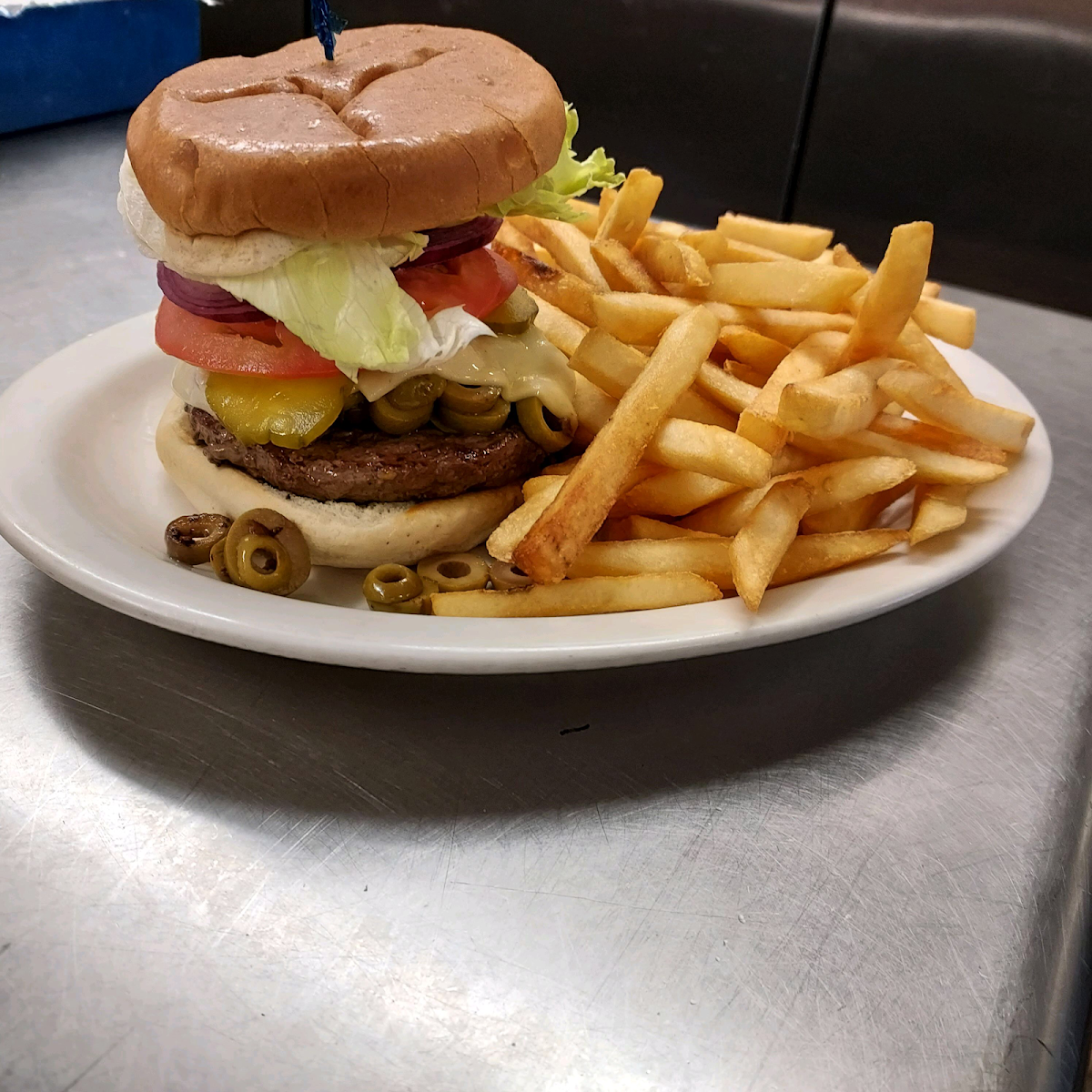Country Ranch Family Restaurant & Ice Cream Parlor-8