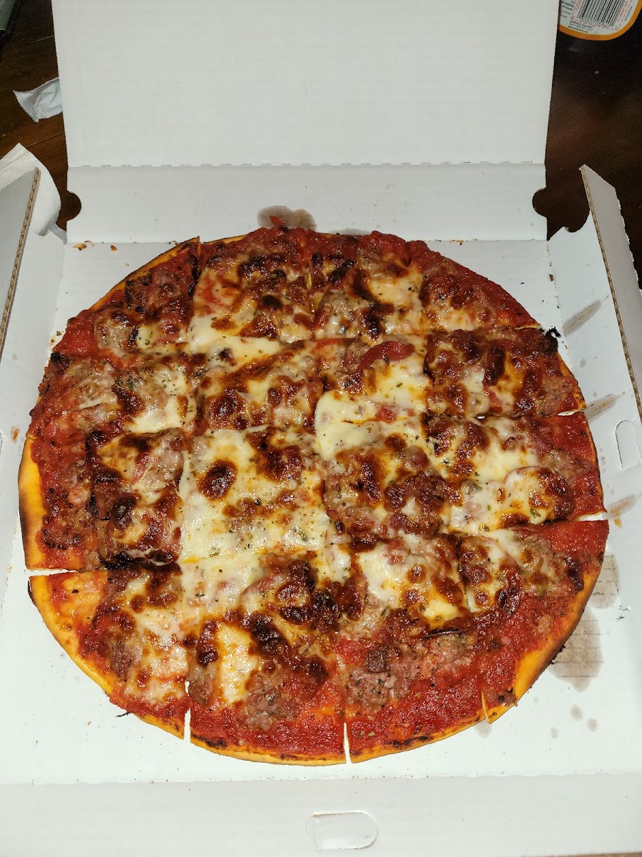 Cousins Pizza Pub-3