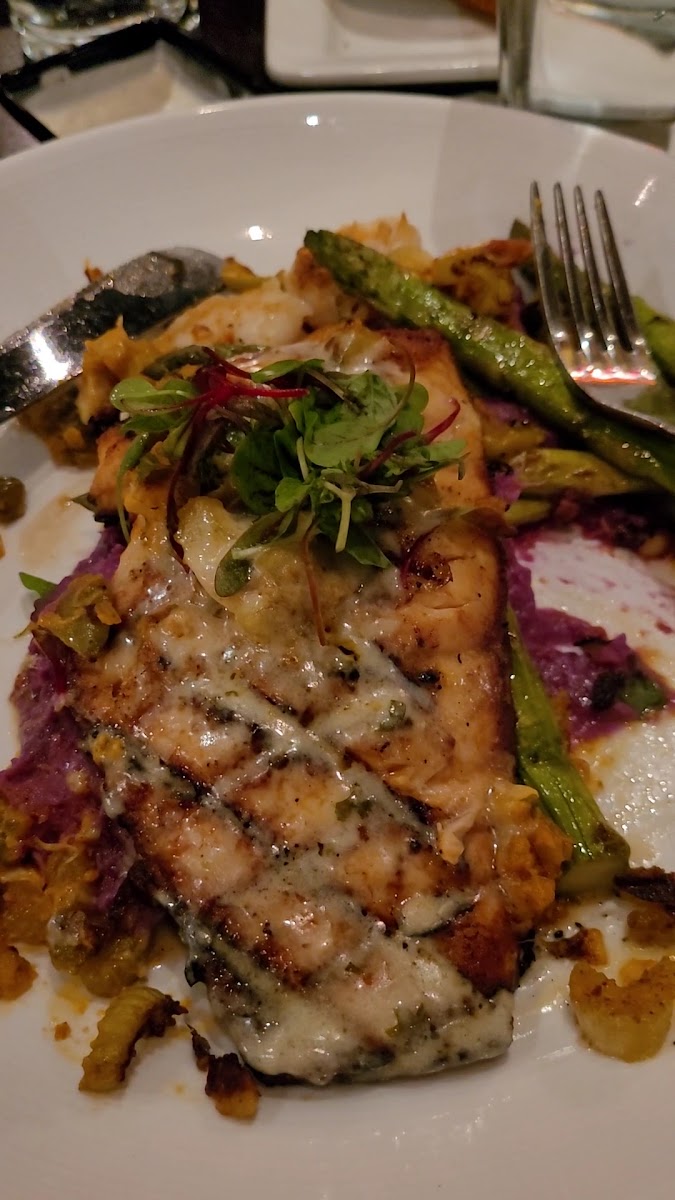 Crave Food & Drink Roseville-2