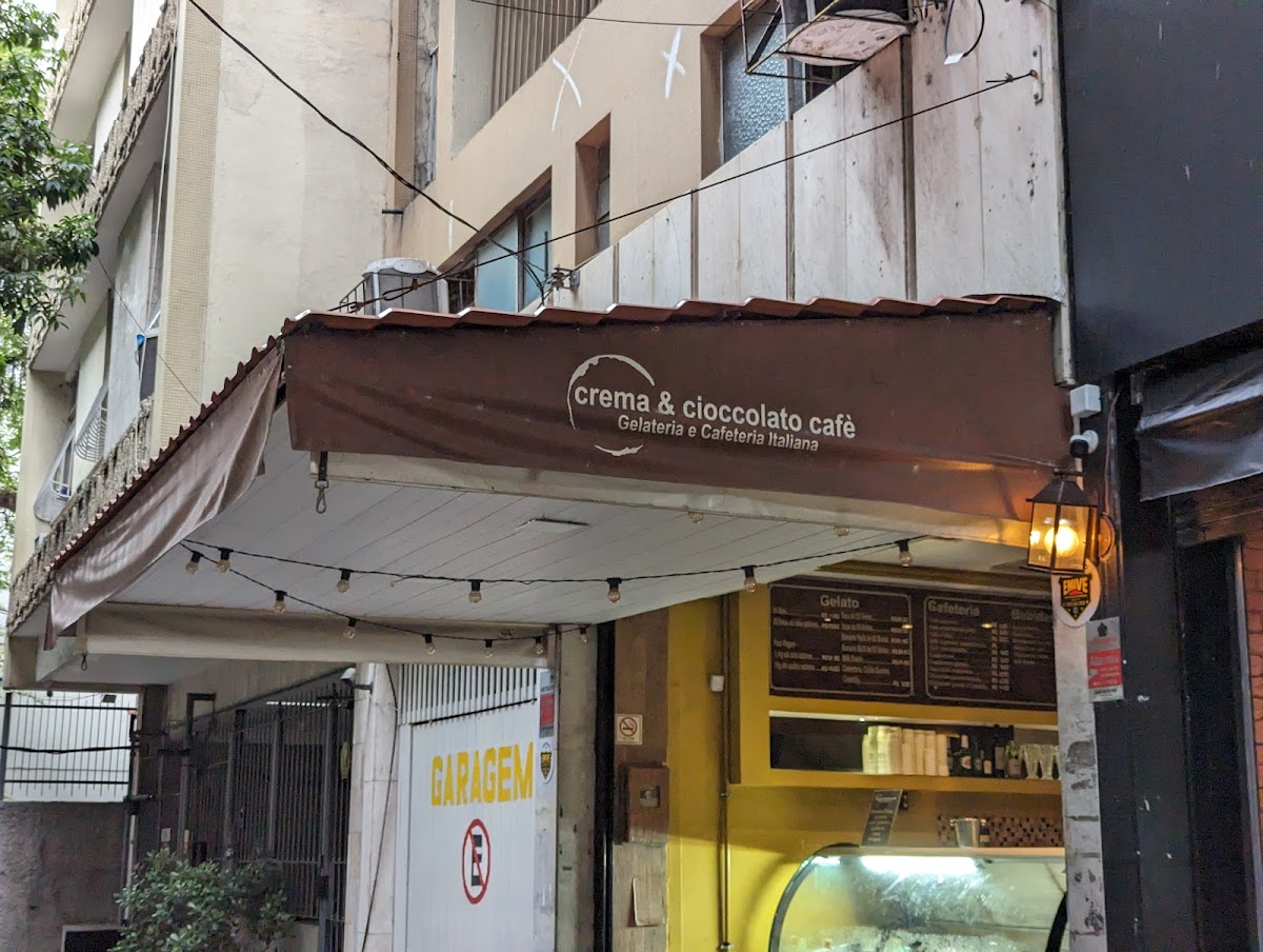 Crema Gelato & Café