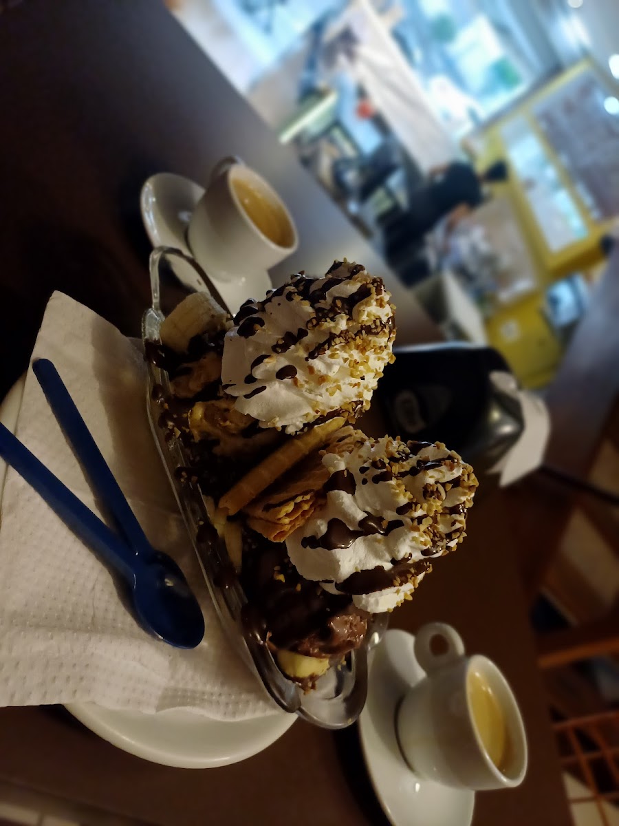 Crema Gelato & Café-9