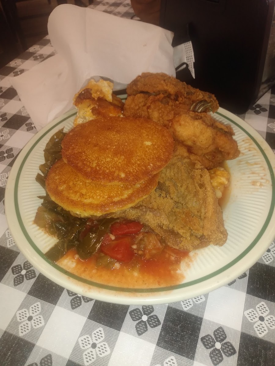 Crossroads Country Buffet & Seafood Restaurant-6