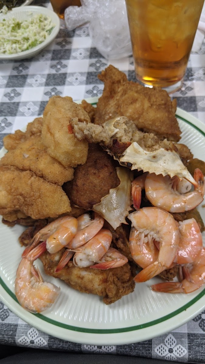 Crossroads Country Buffet & Seafood Restaurant-7