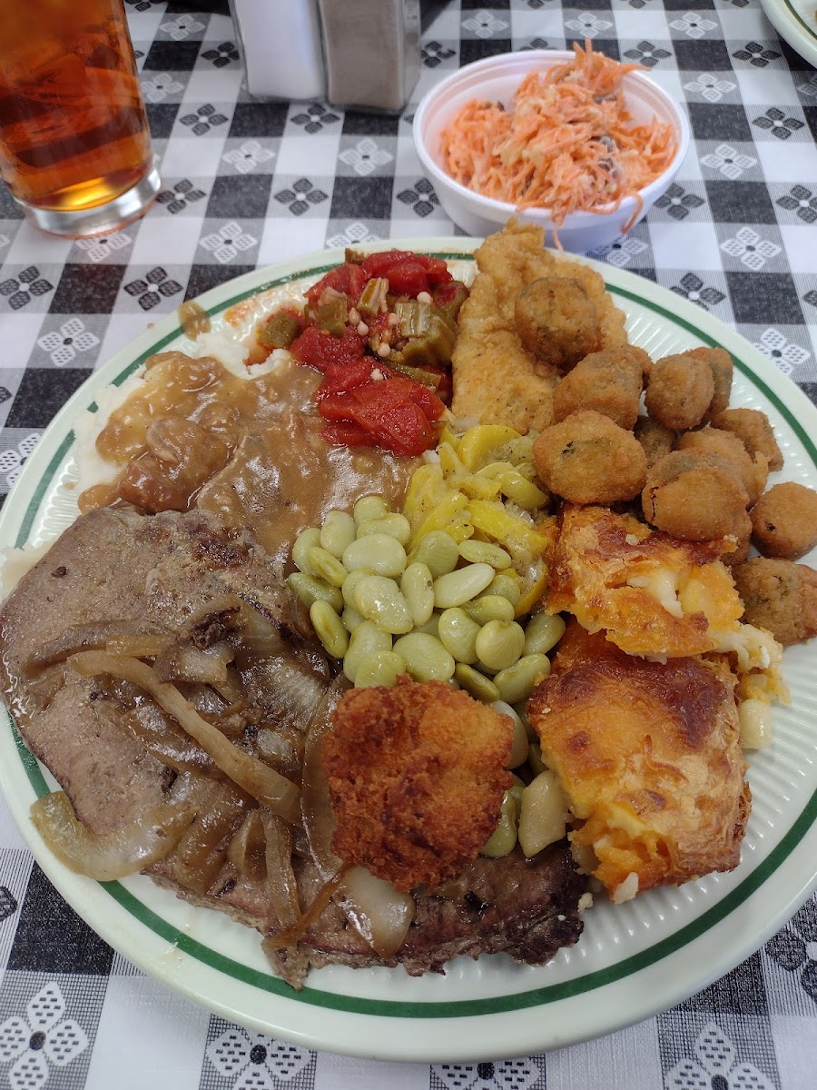 Crossroads Country Buffet & Seafood Restaurant-9