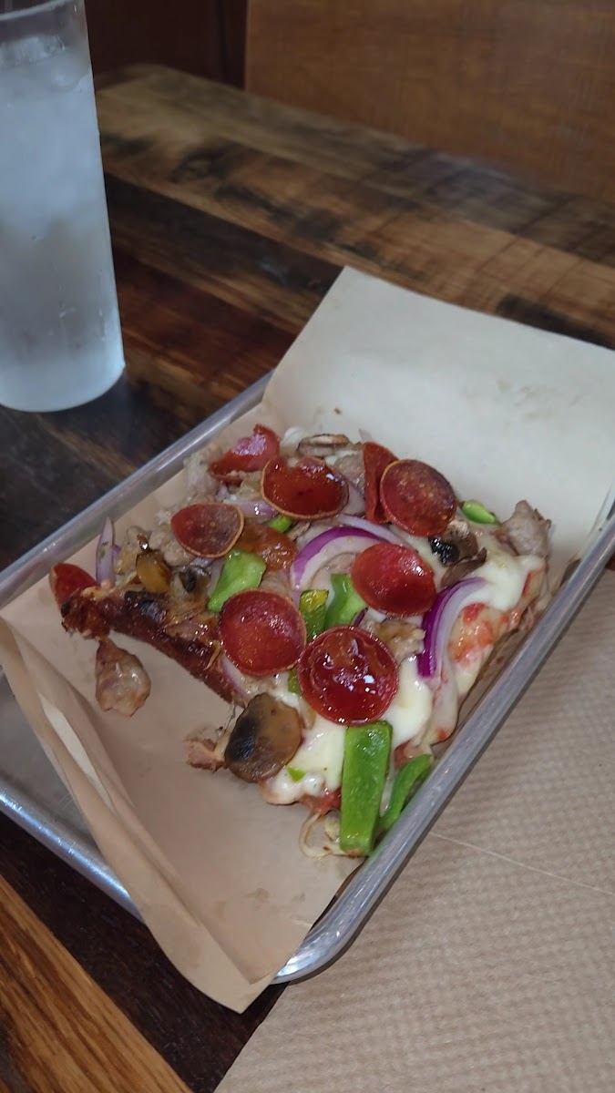 Crusher's Pizza & Wings-2