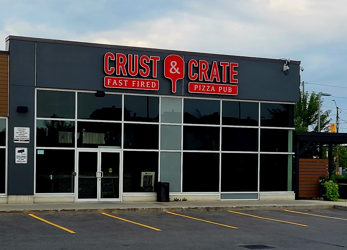 Crust & Crate Fast Fired Pizza Pub