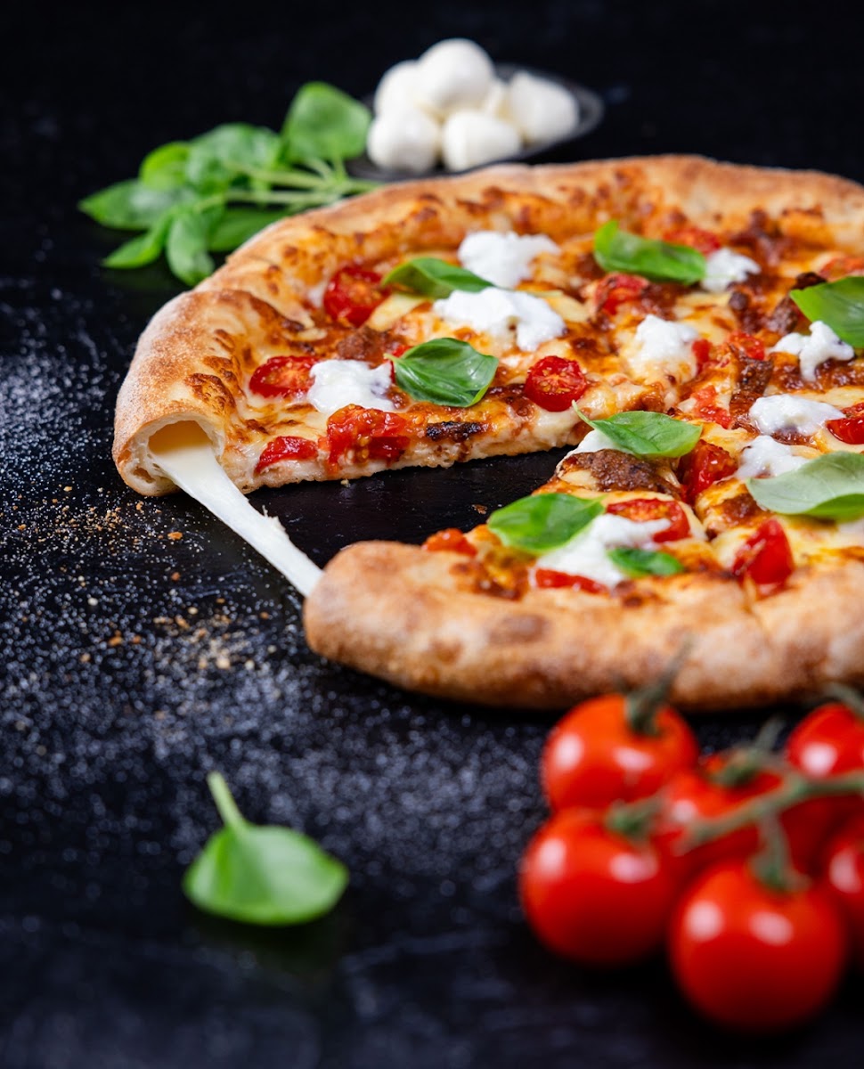 Crust Pizza Mildura-3