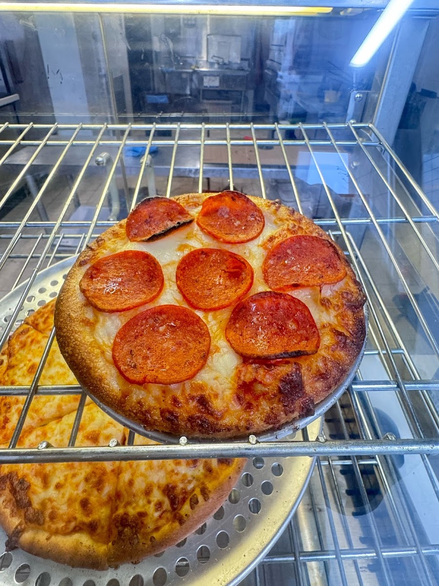 Crusty Corner Pizza-4