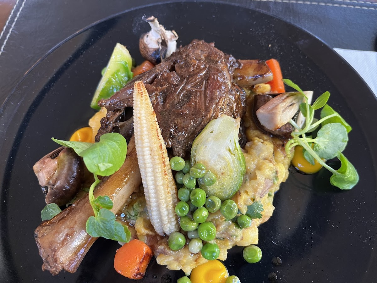 Cumbres Araucania ( Restaurant & Centro De Eventos )-7