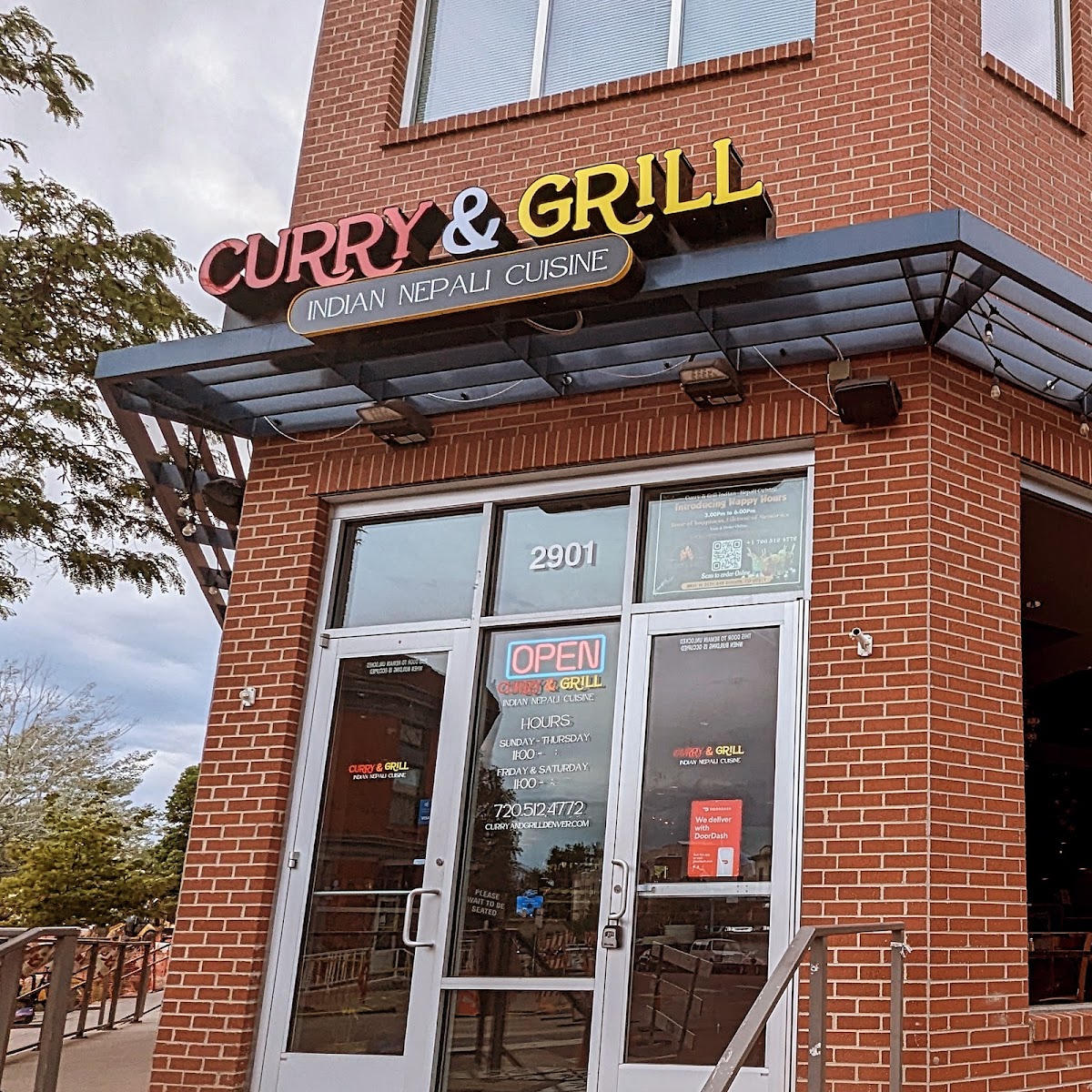 Curry & Grill - Restaurant & Sports Bar