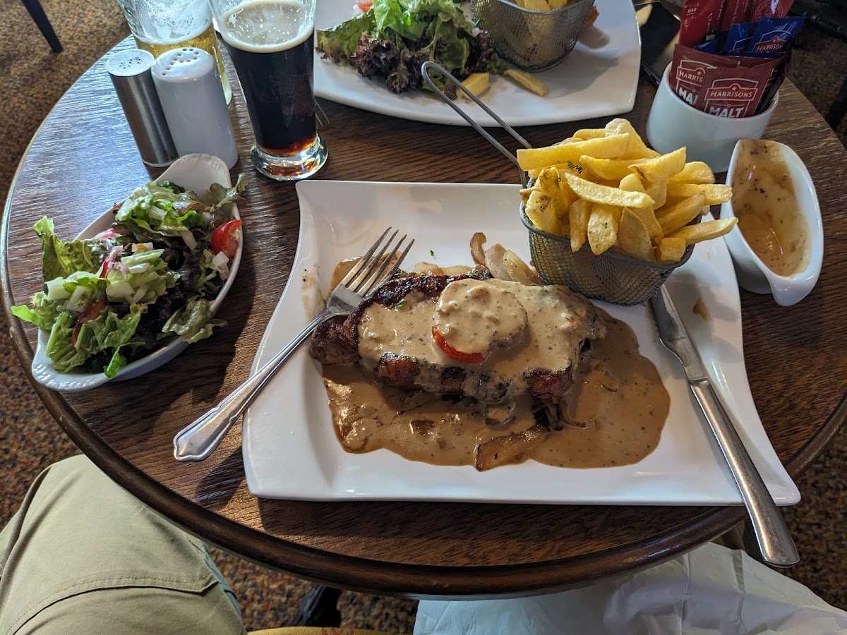 Cushens Pub And Restaurant-7