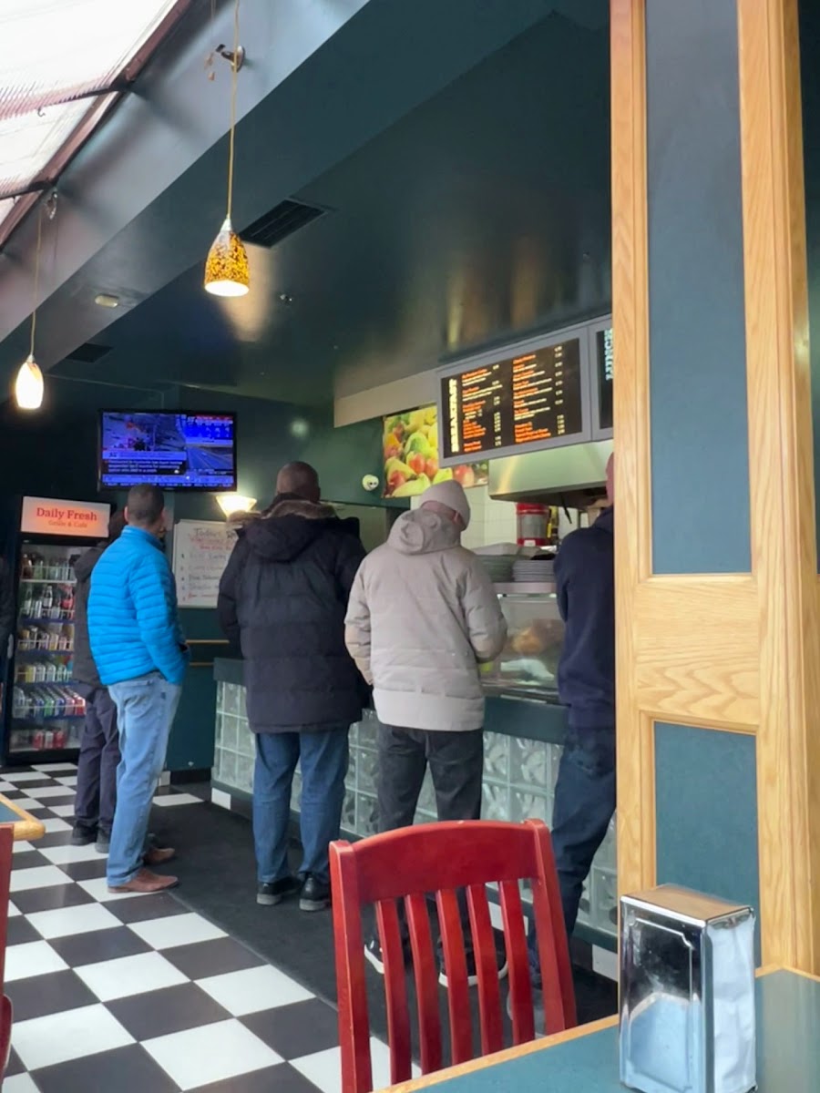 Daily Fresh Grill & Café-2