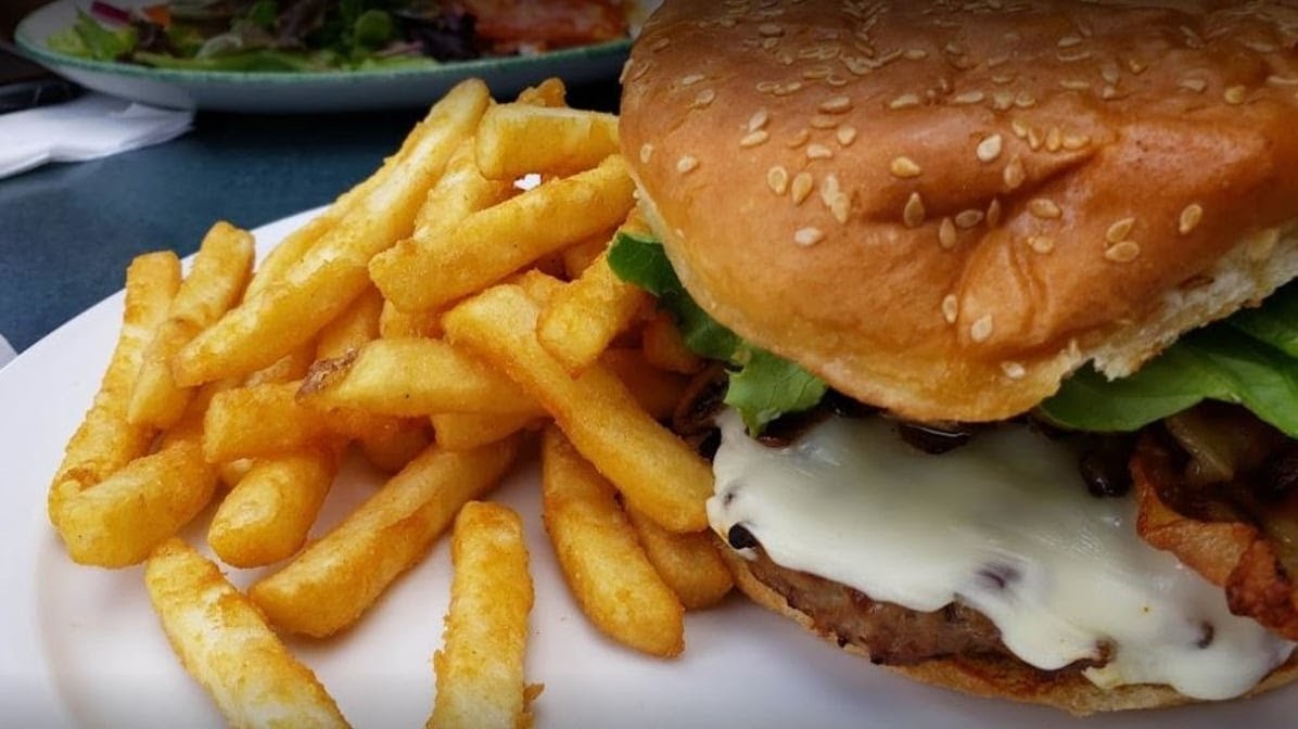 Daily Fresh Grill & Café-4