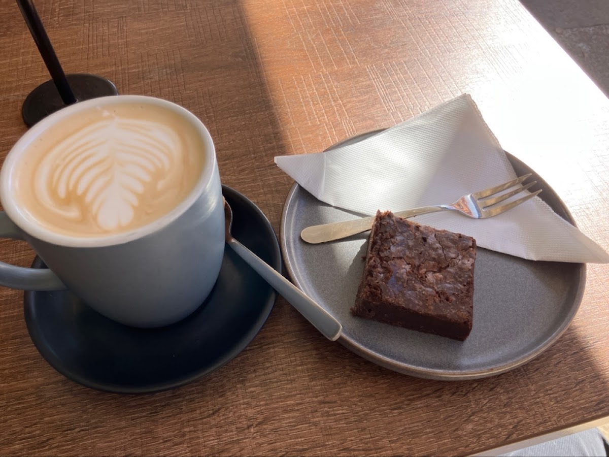 Daily Grind Coffee On Main-3