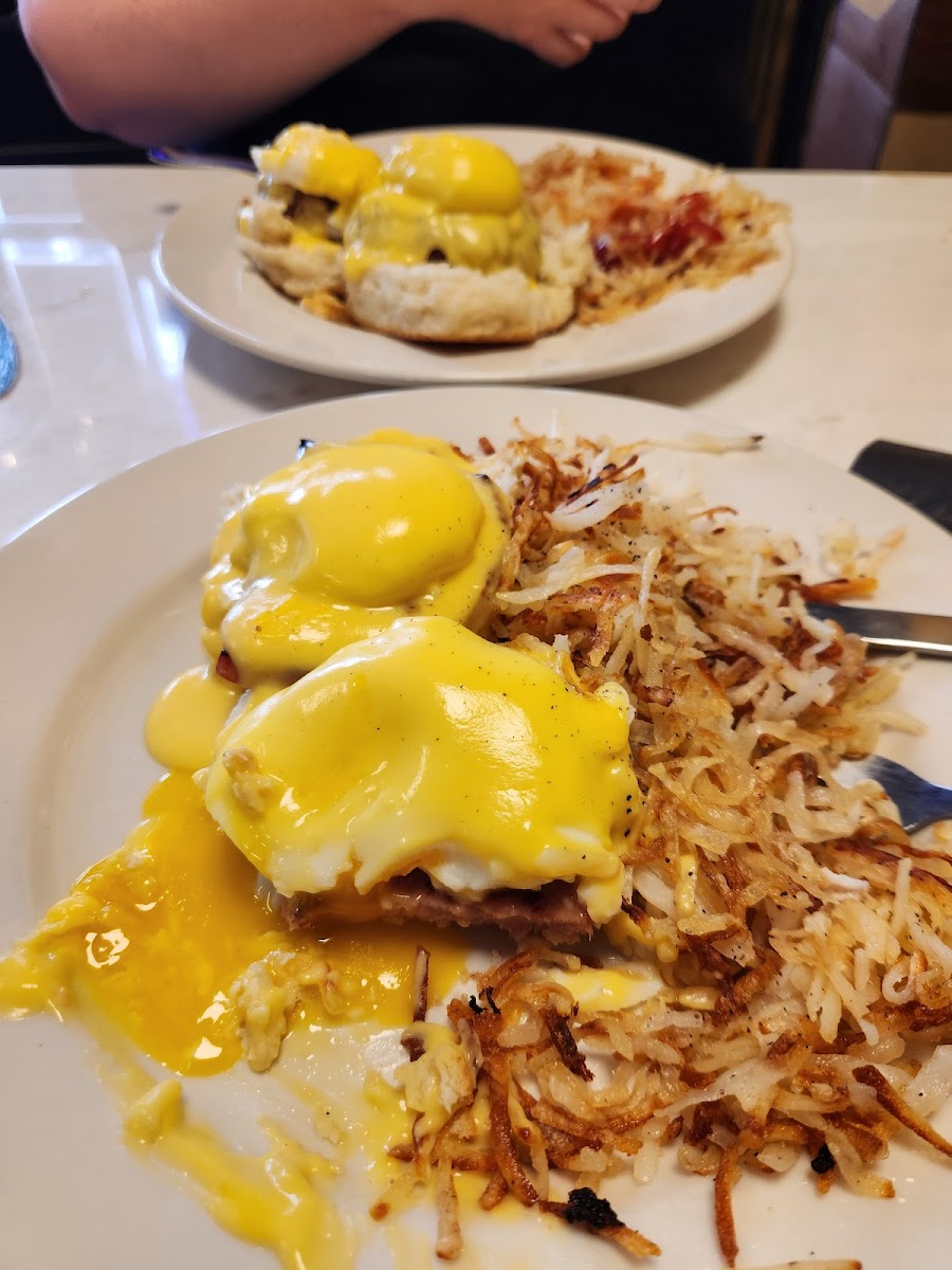 Daisy Dukes Cafe-6