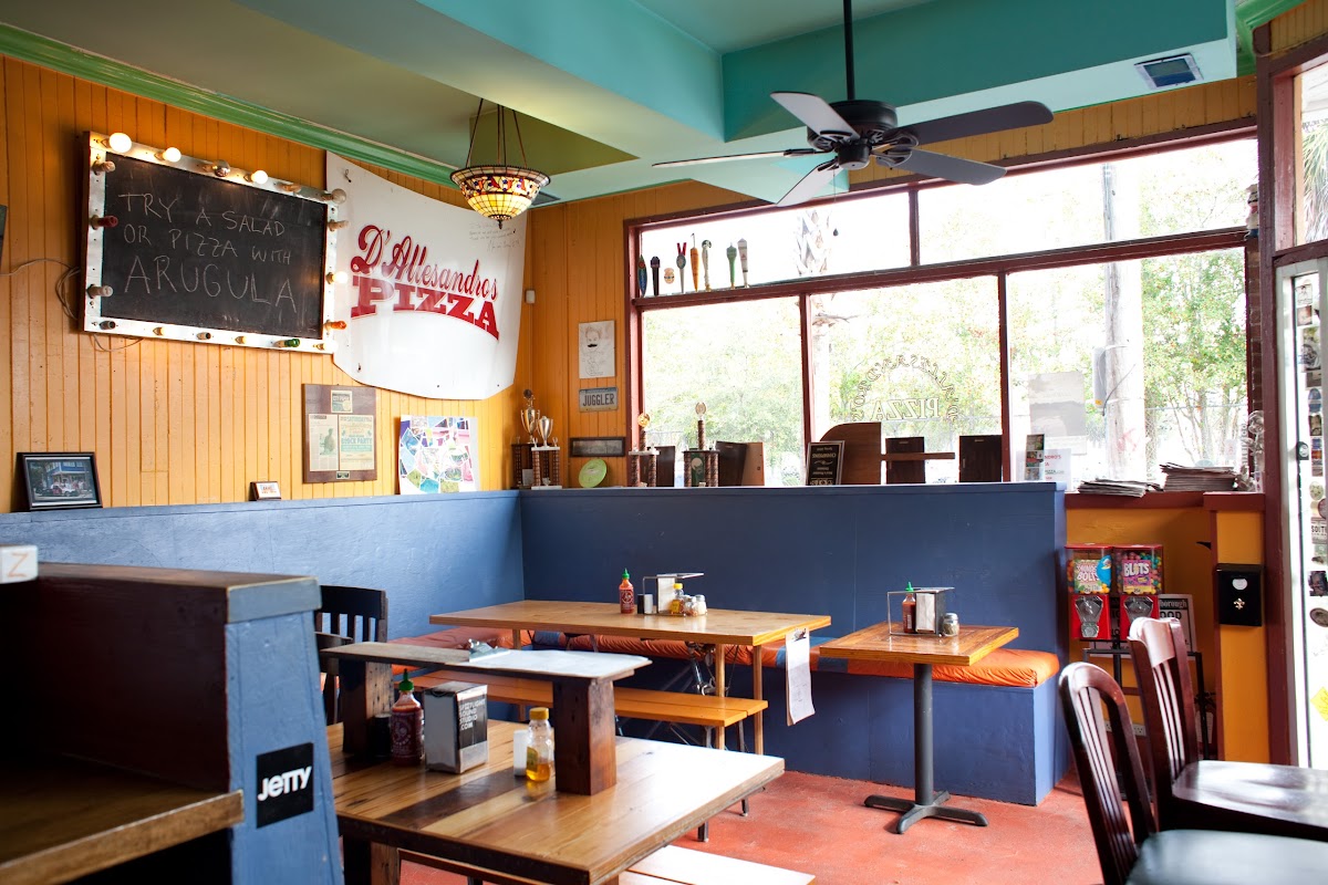 D'allesandro's Pizza