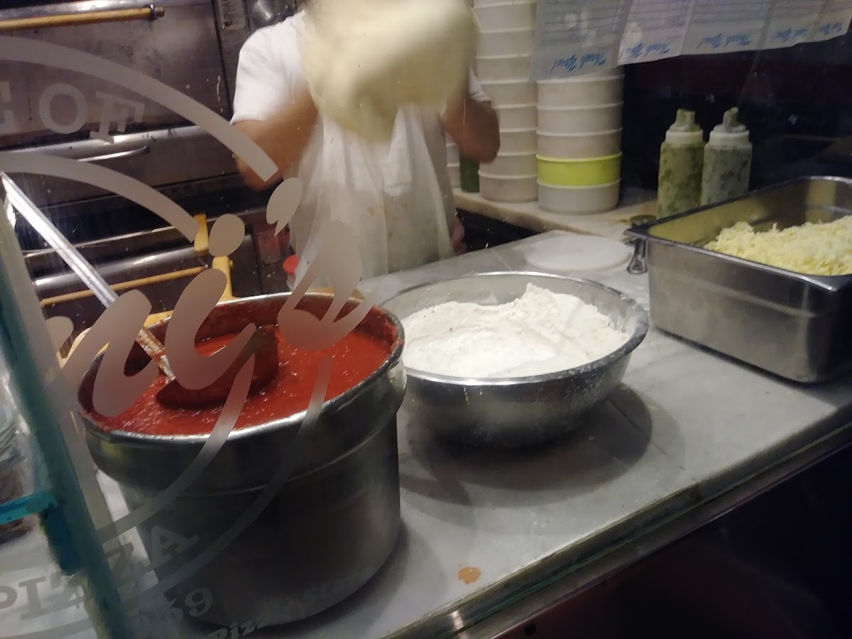 Dani's House Of Pizza-8