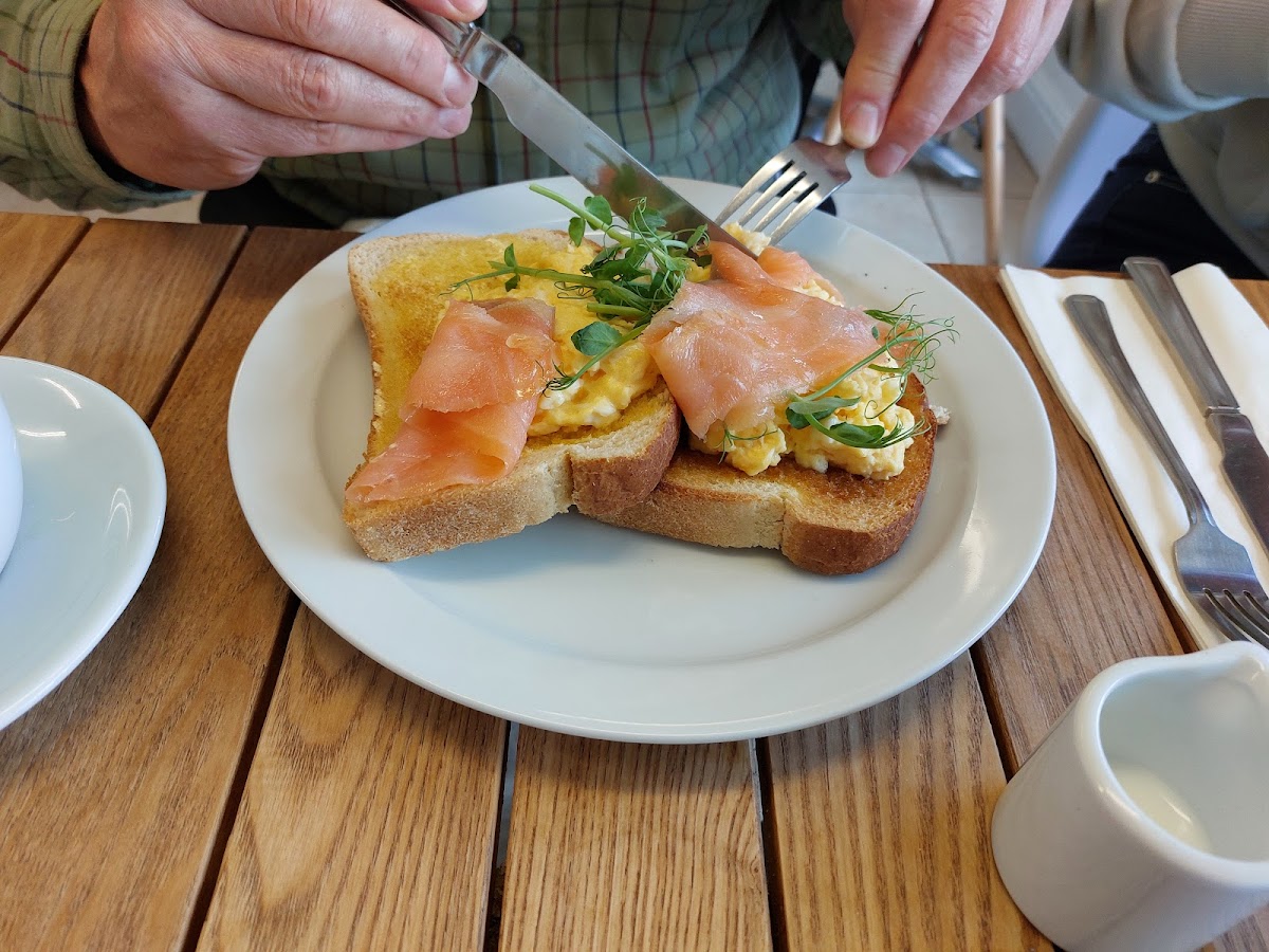 Dan's Cafe-7