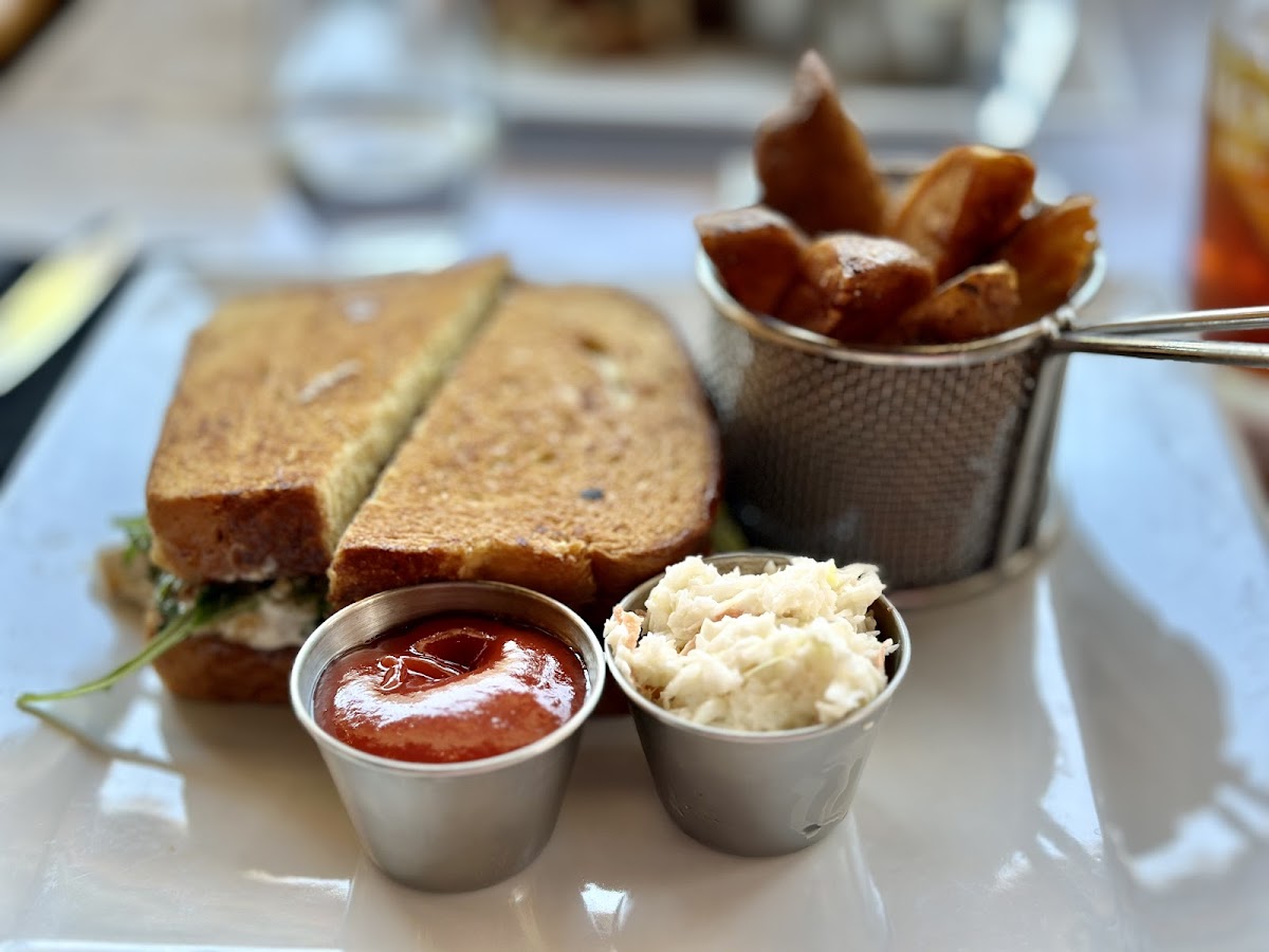 Dark Horse Restaurant-10