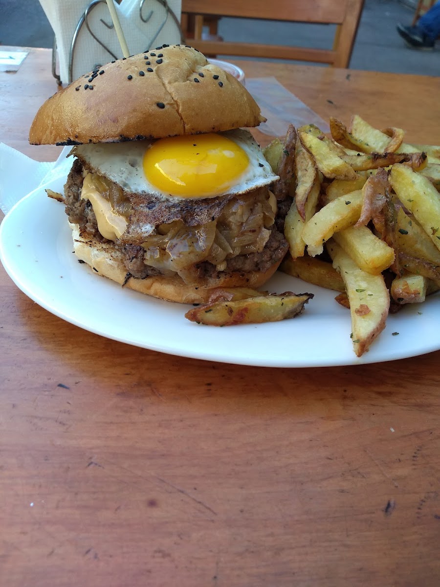 Darkolics Restobar-10
