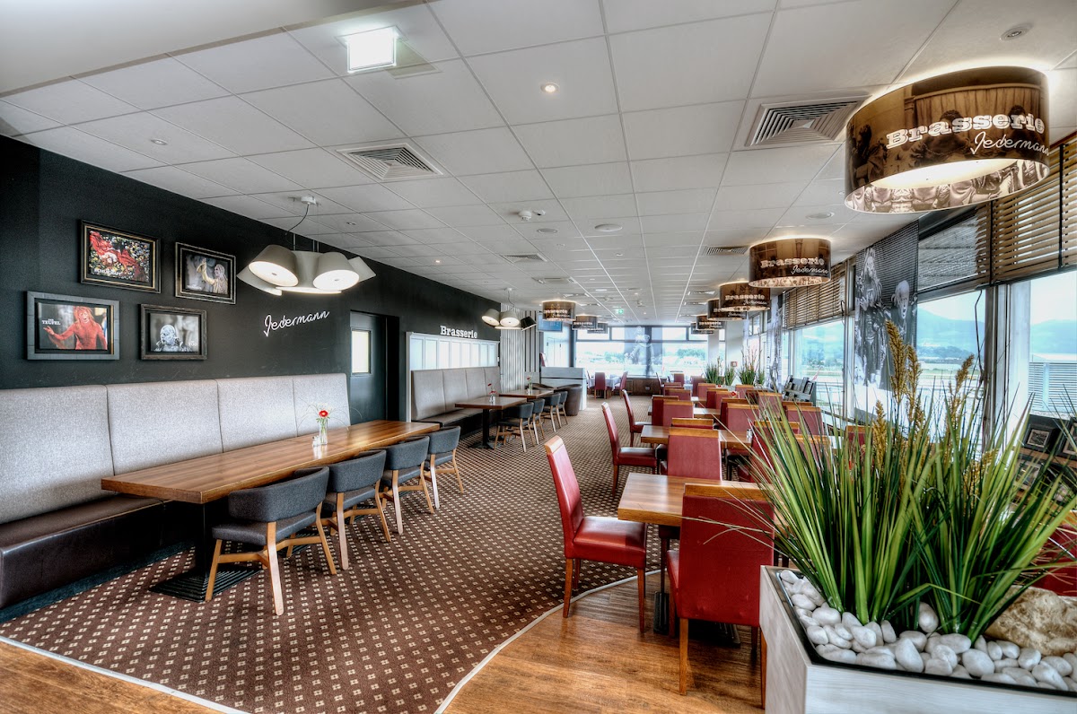 Das Jedermann Café - Restaurant