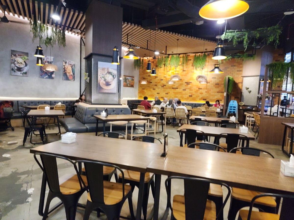 Daun Pisang Resto Grand Batam Mall