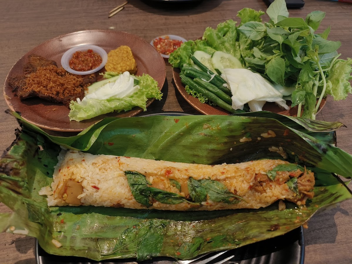 Daun Pisang Resto Grand Batam Mall-4