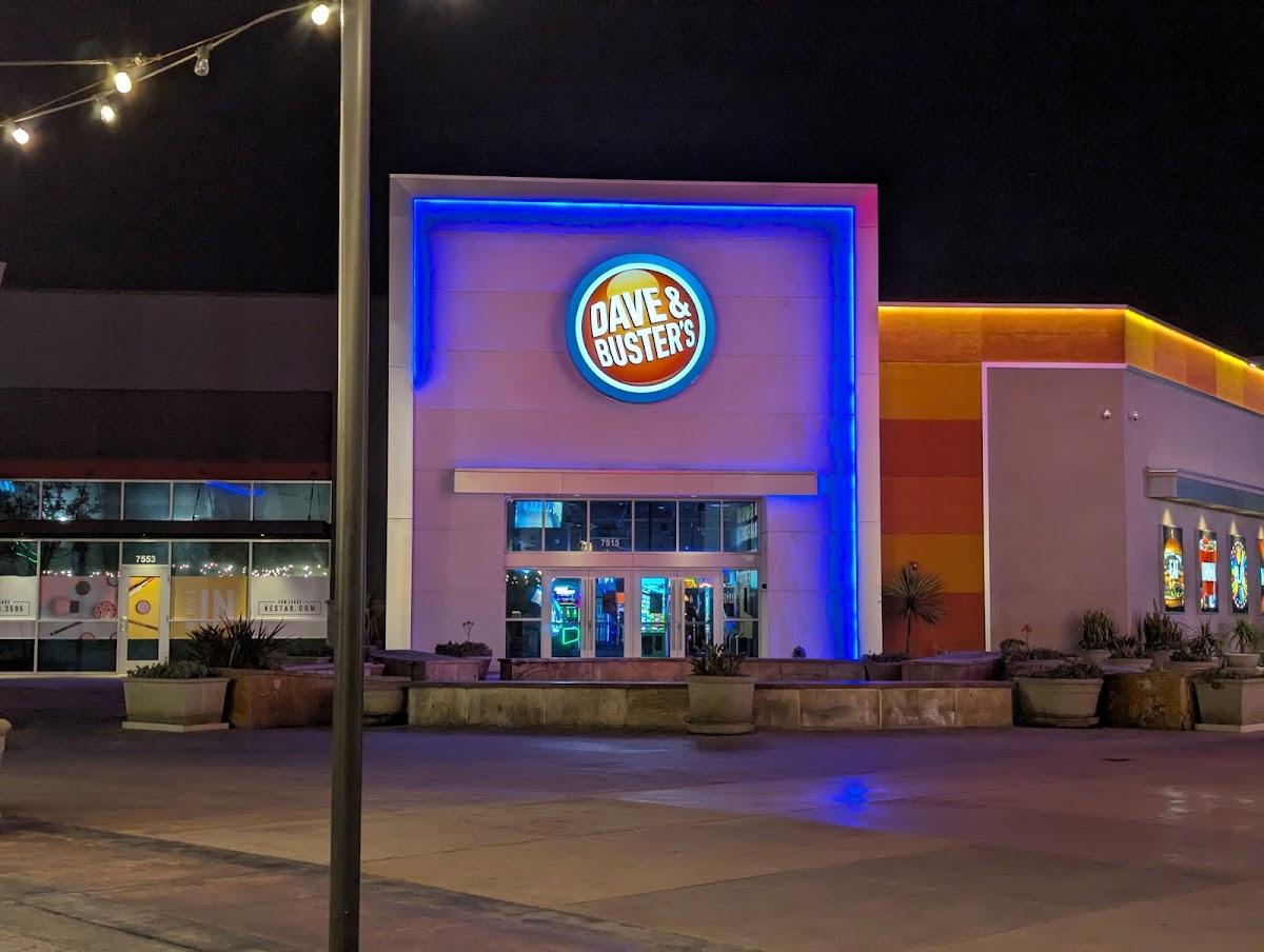 Dave & Buster's Long Beach